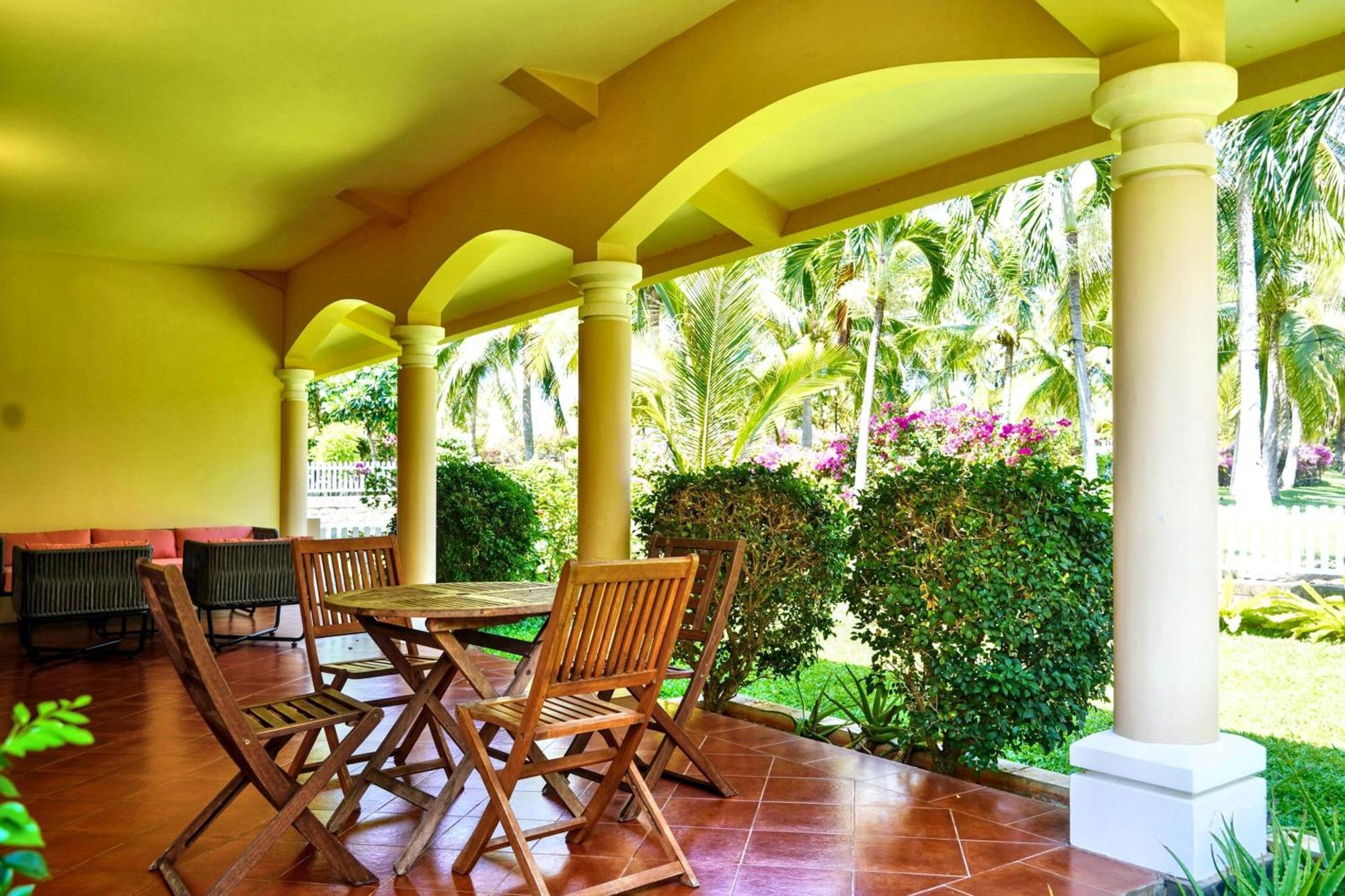 Villa Luxurious 3brvilla Domaine Mui Ne With Pool & Tennis Court Access *