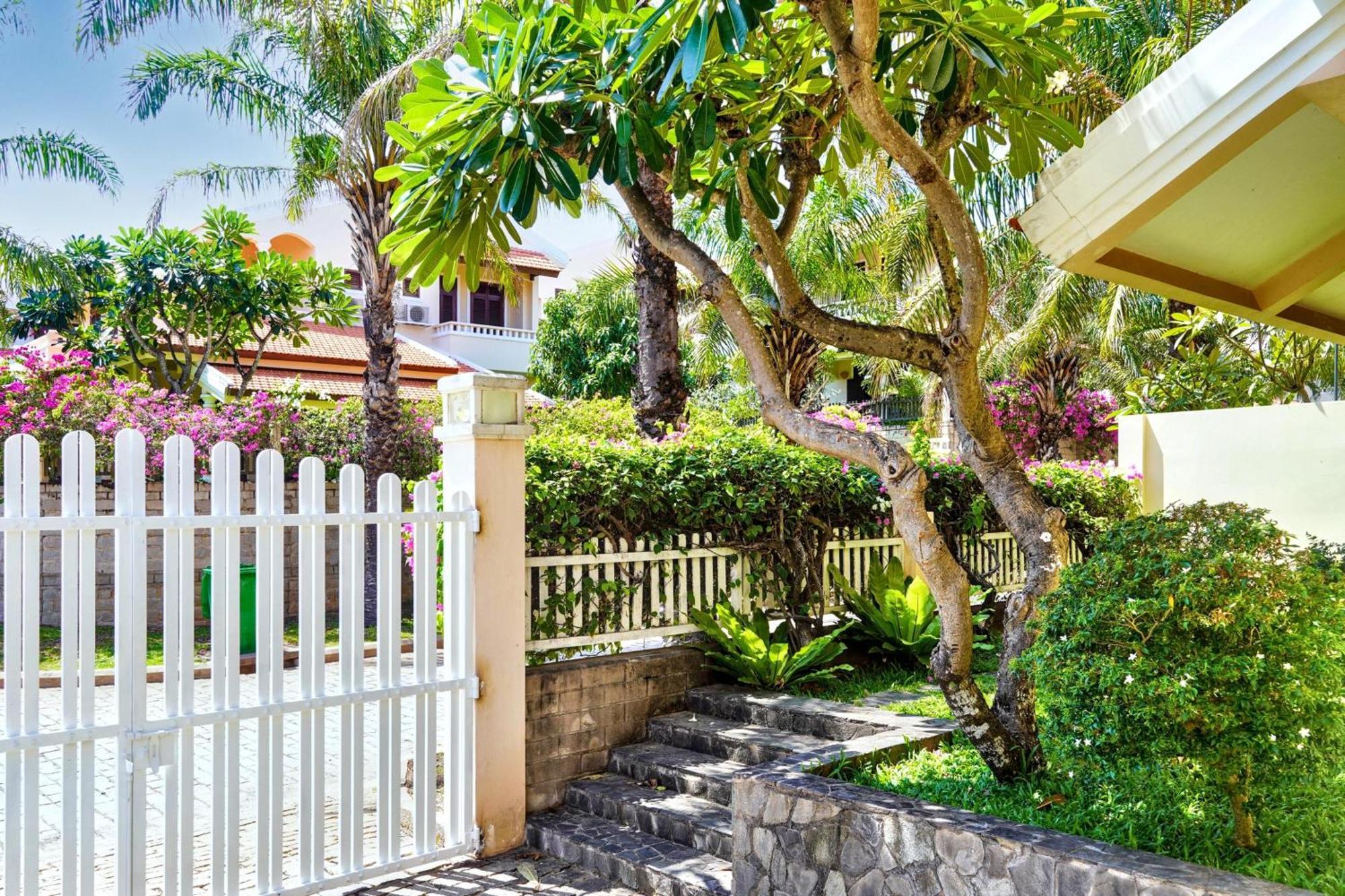 Luxurious 3brvilla Domaine Mui Ne With Pool & Tennis Court Access *