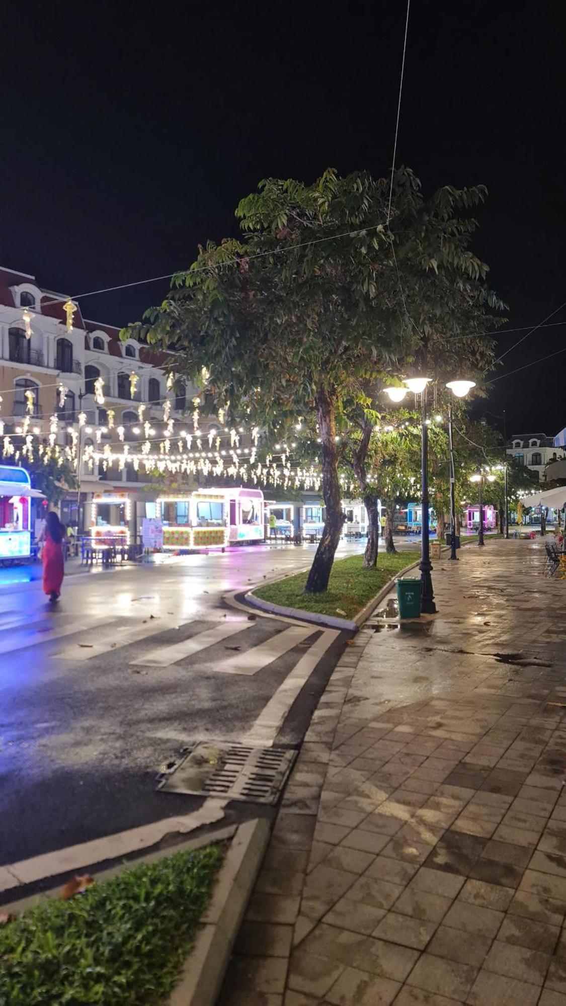 Phu Quoc-with Balcony-6bedrs Aparthotel