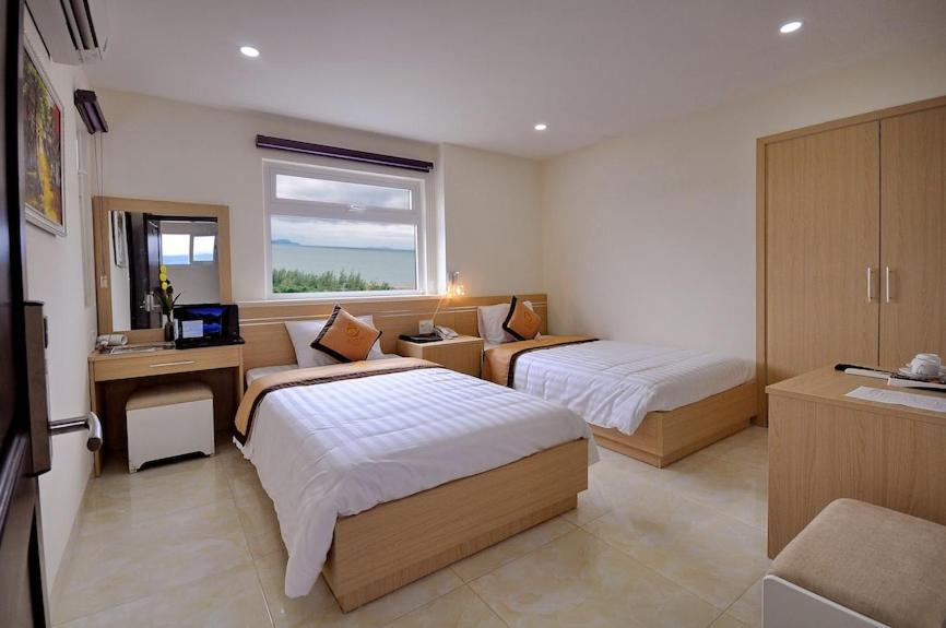 Hotel Yellow Sea 3*
