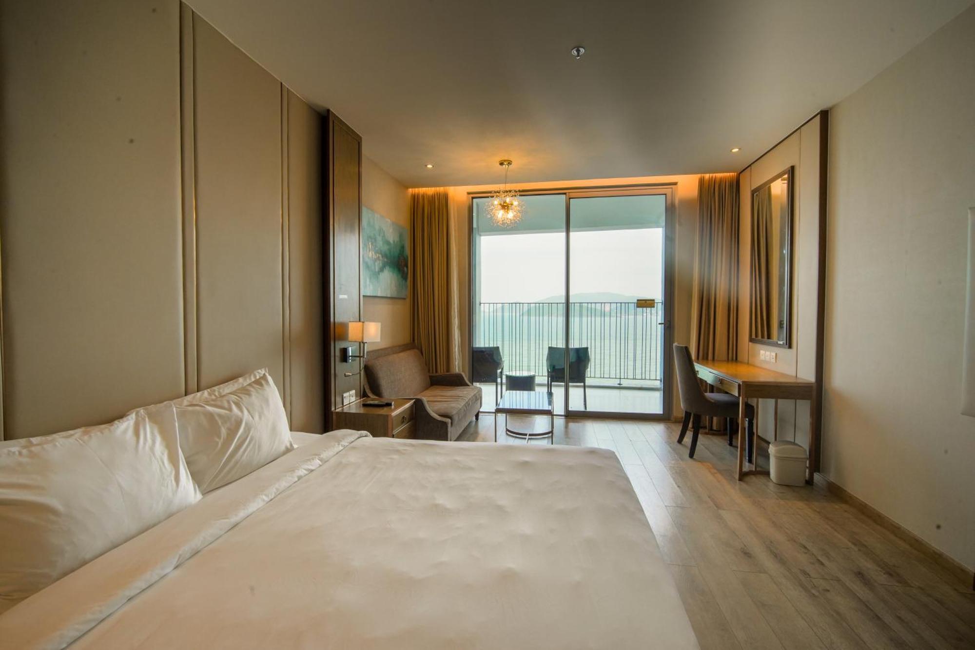 Panorama Seaview Luxury Skyline By Hc Group *