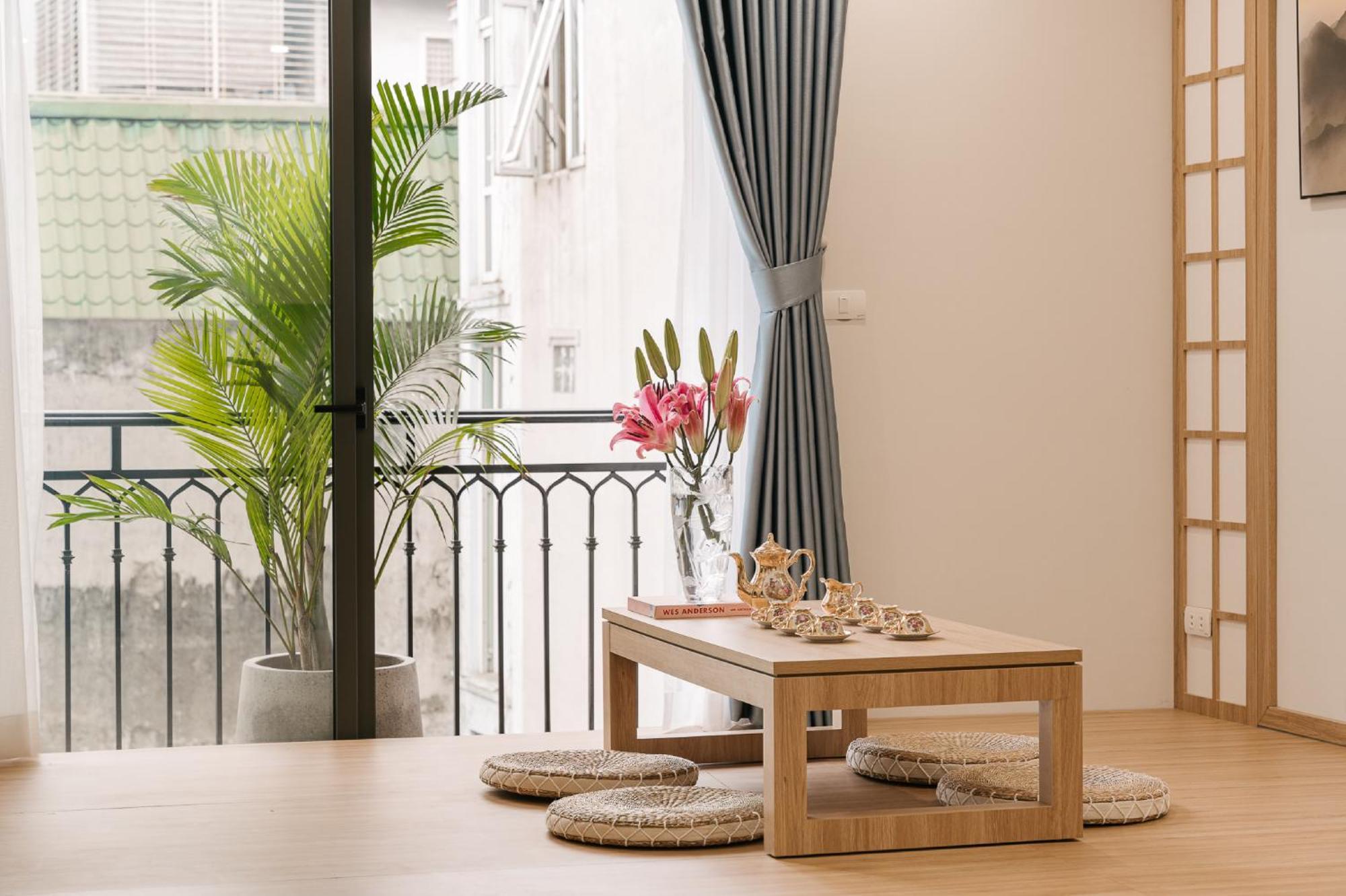 Hotel Lux Japan Town Hanoi