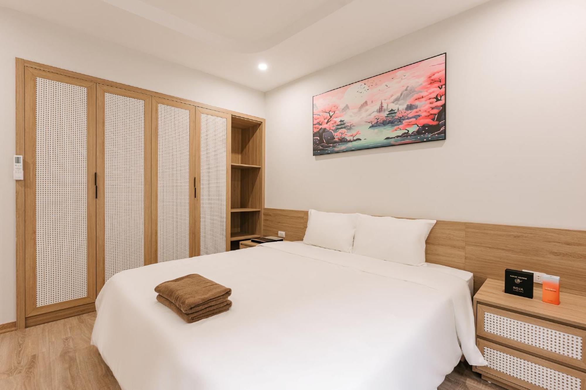 Lux Japan Town Hotel *