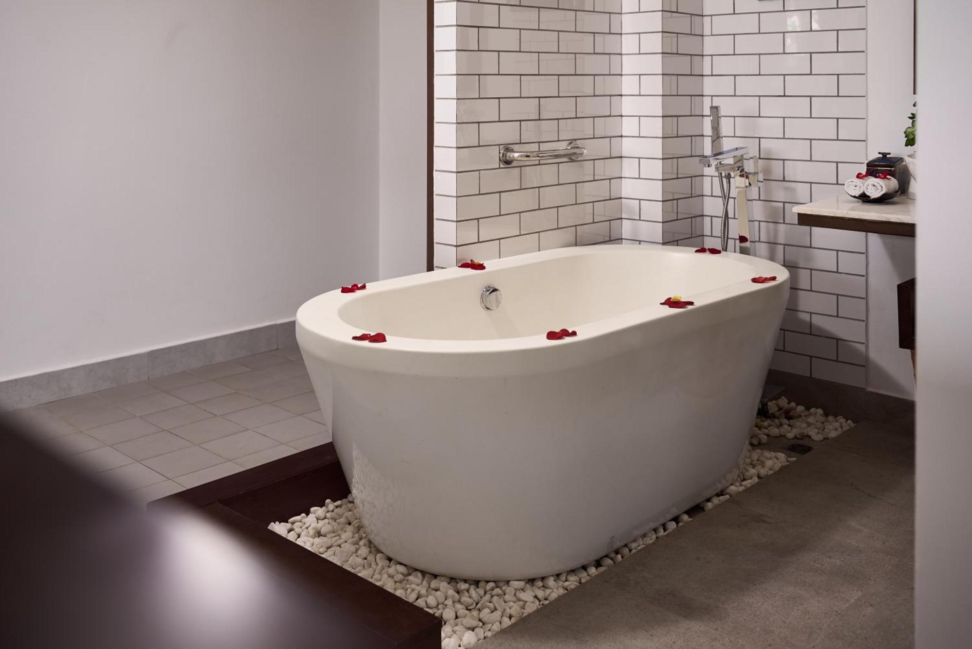 Hoi An Odyssey Hotel & Spa 4* Hoi An