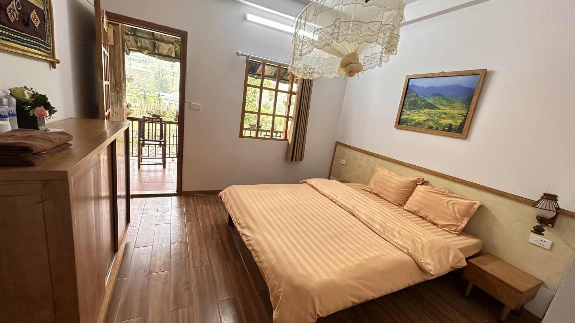Ta Family Homestay