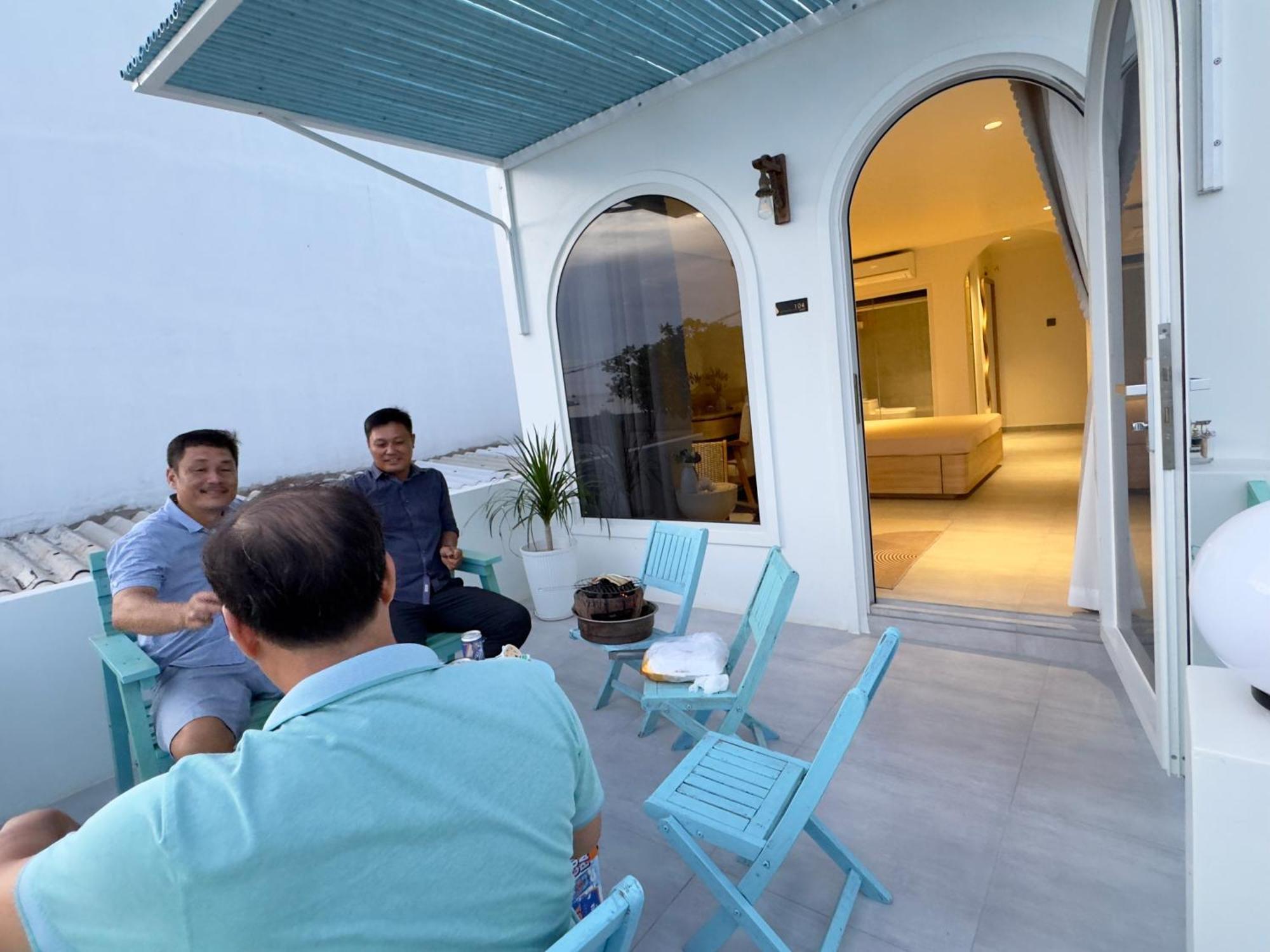 Dai Duong View Bien Dao Phu Quy *