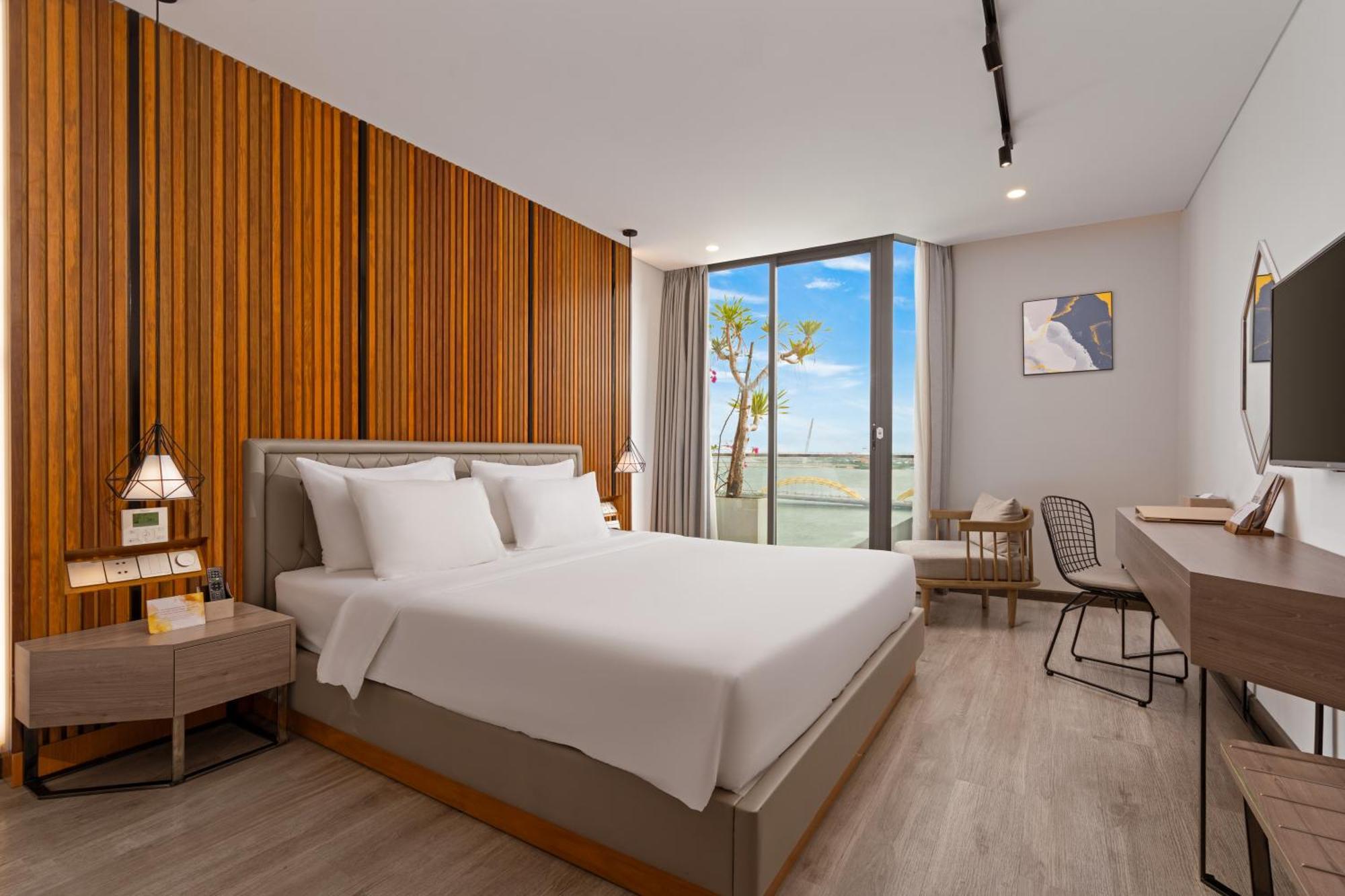 Haian Riverfront 4* Da Nang