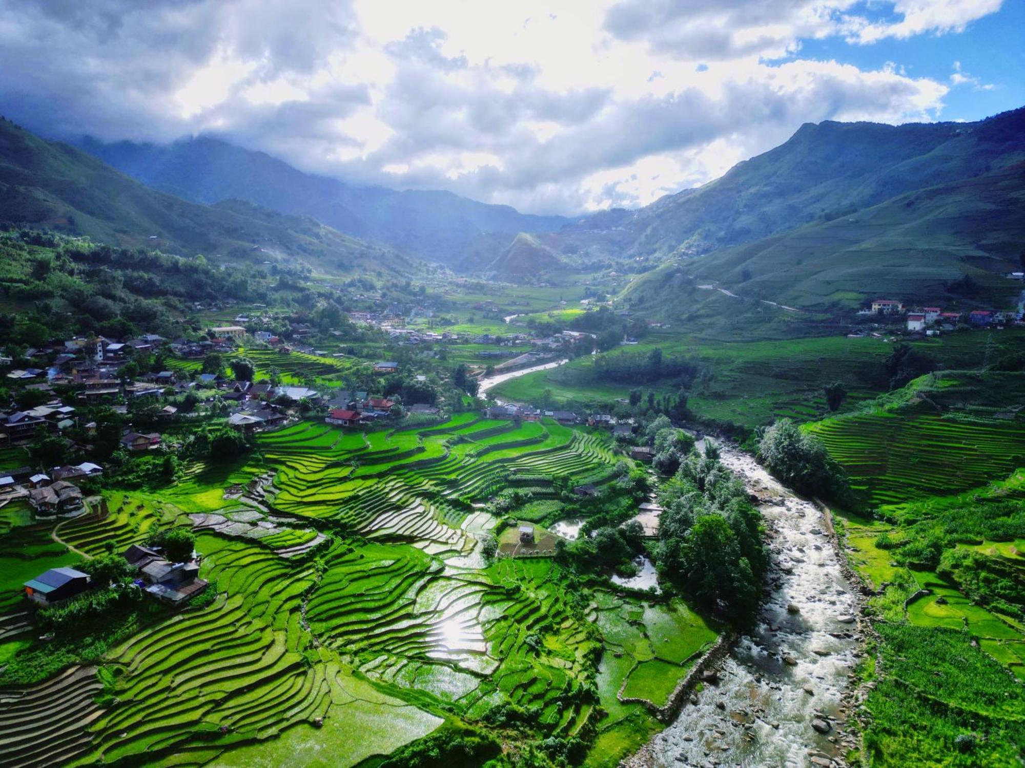 Mt House - Mountain & Terraced Fields View Homestay