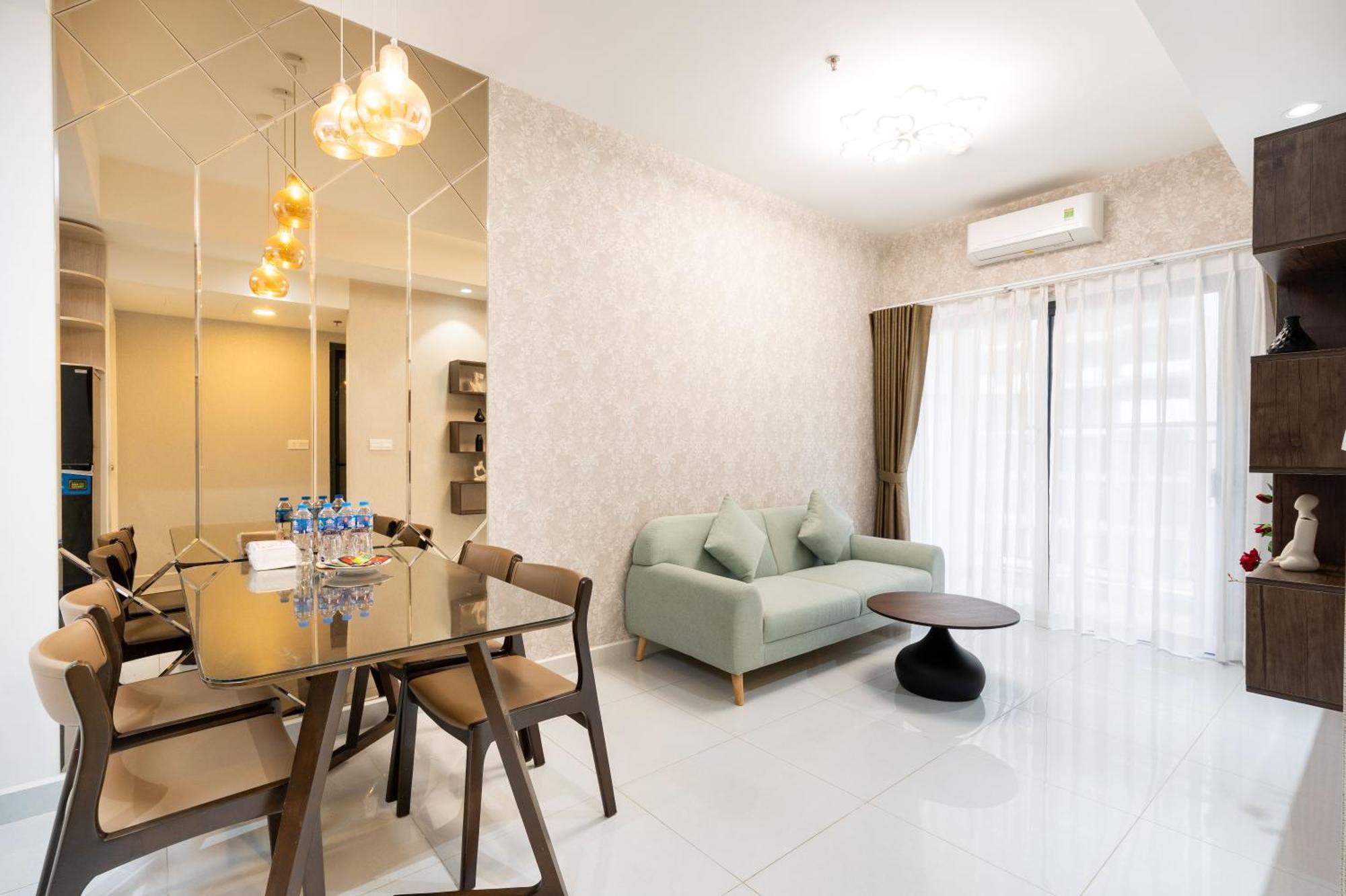 Aris Soho Balcony Suites Saigon District 1