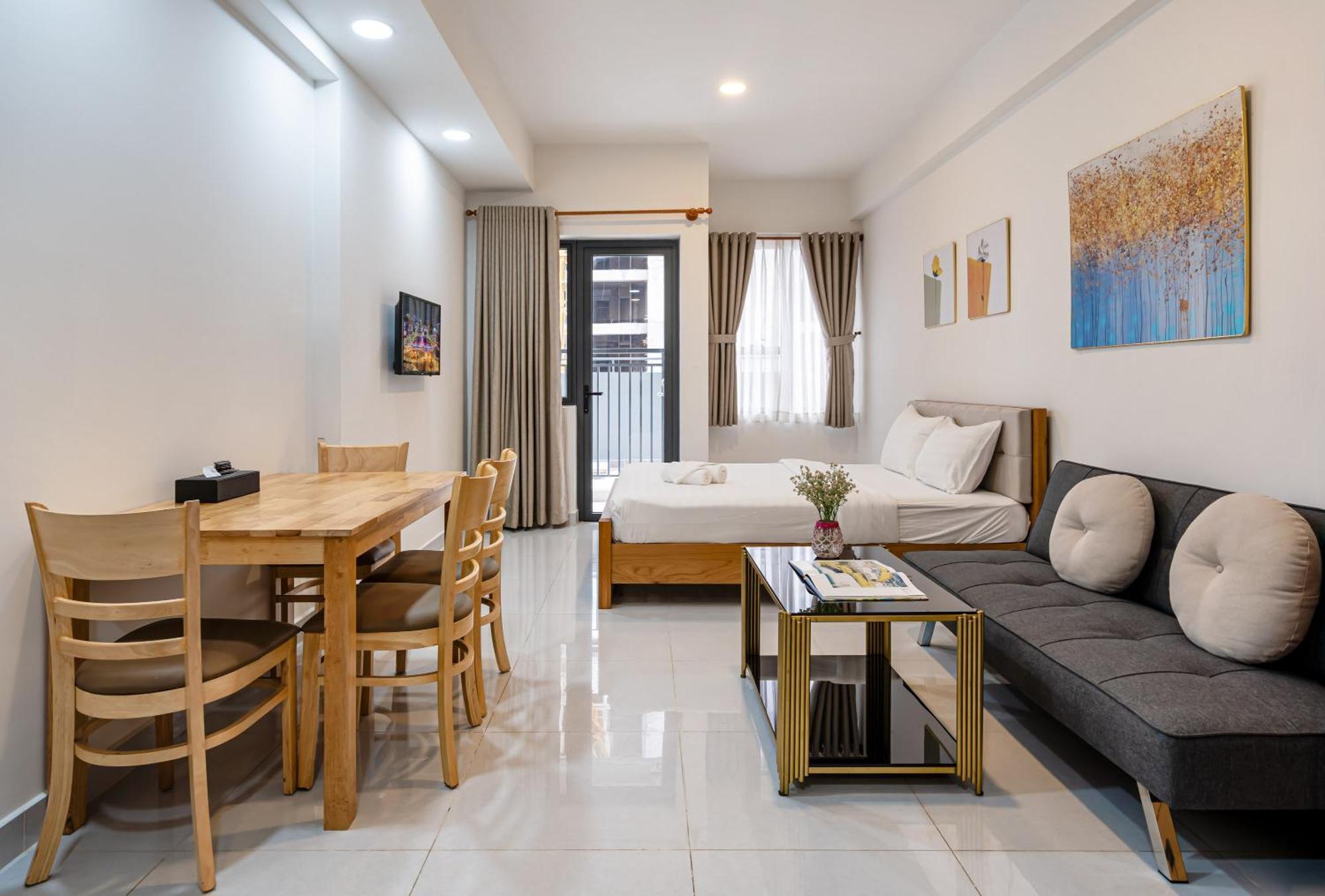 Aris Soho Balcony Suites Saigon District 1 Apartment Ho Chi Minh City