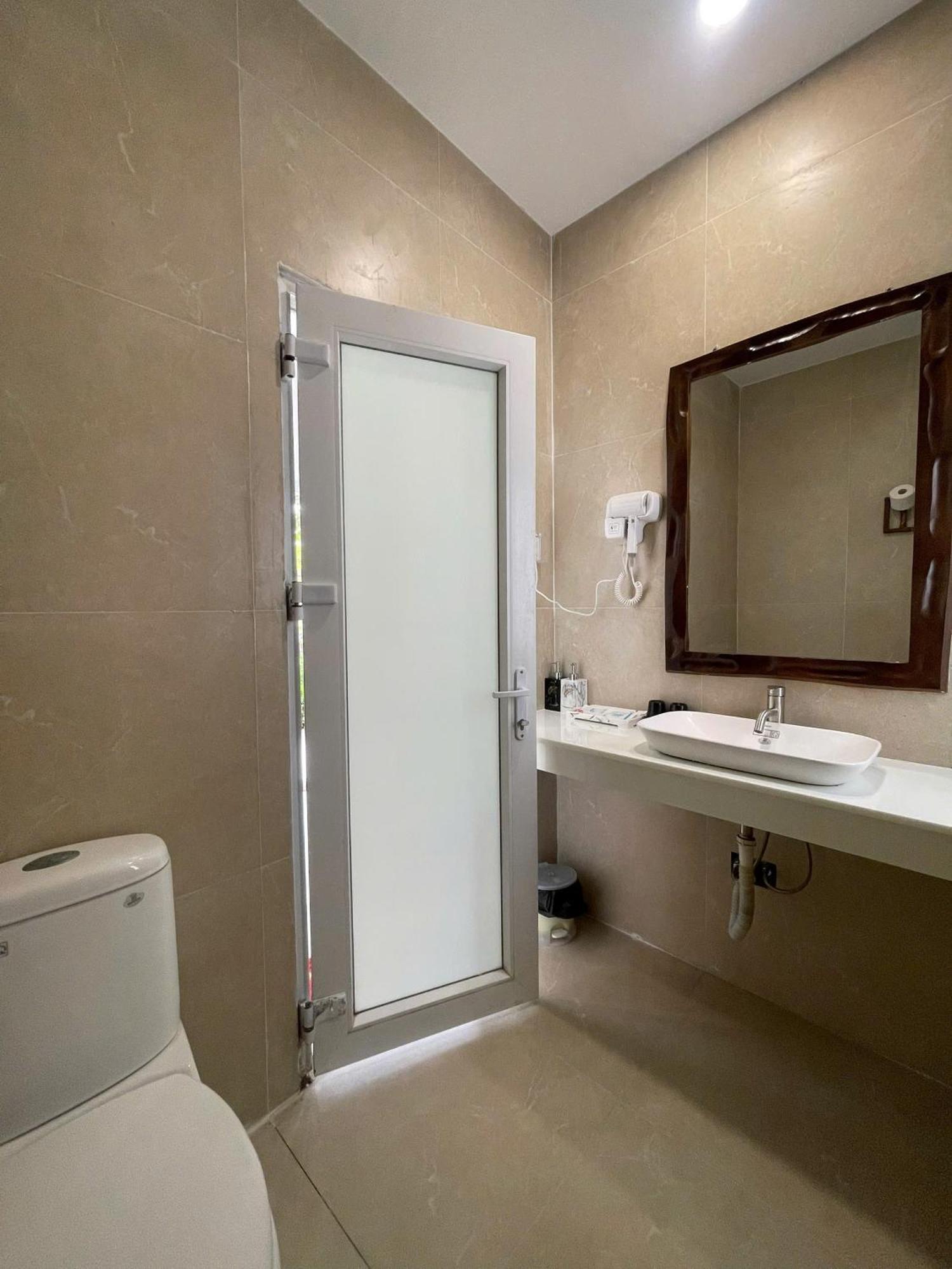 Hotel Chiu Chiu Dao Phu Quy 4*