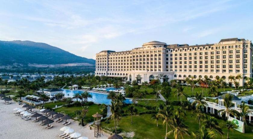 Khu nghỉ mát Vinpearl Discovery Rockside Nha Trang