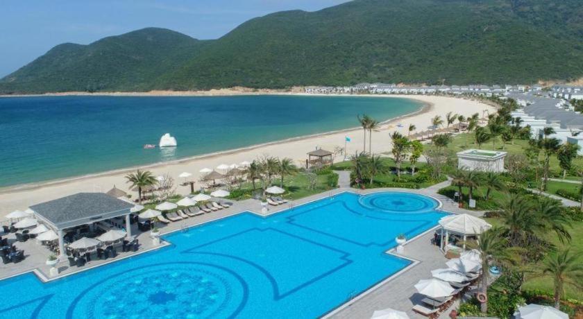 Vinpearl Discovery Rockside Khu nghỉ mát