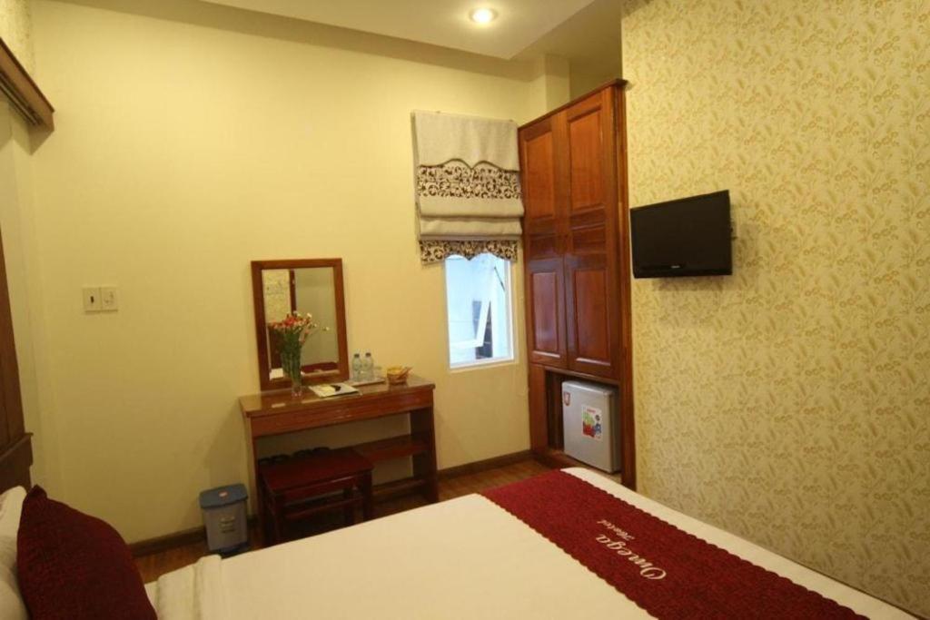 Omega Hotel 2*