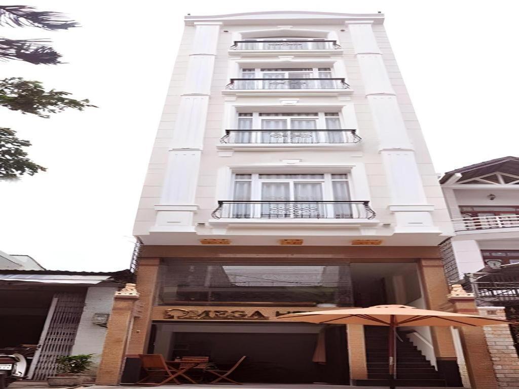 Hotel Omega