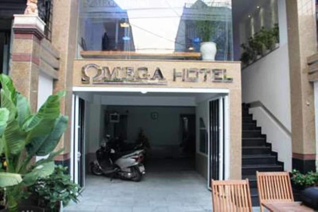 Hotel Omega