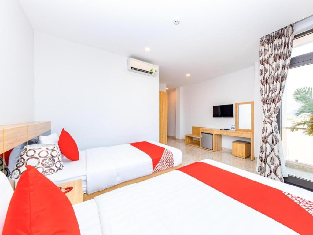 Gold Coast Hotel 2*