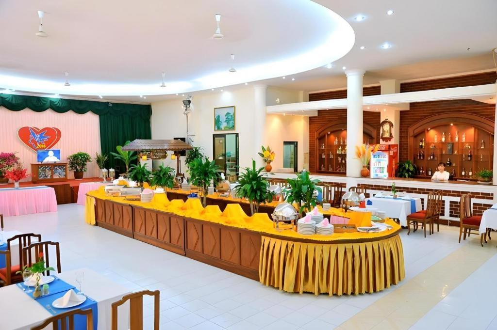 Thang Muoi Hotel 2*