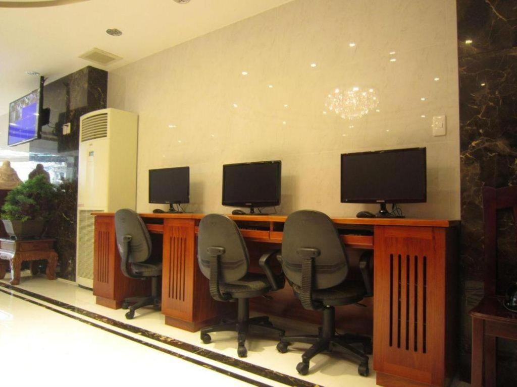 Hotel Phoenix Saigon 2*