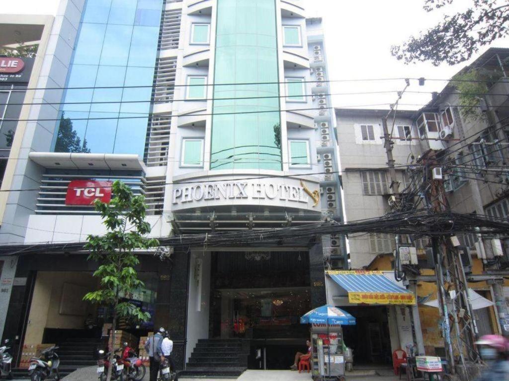 Phoenix Saigon 2*