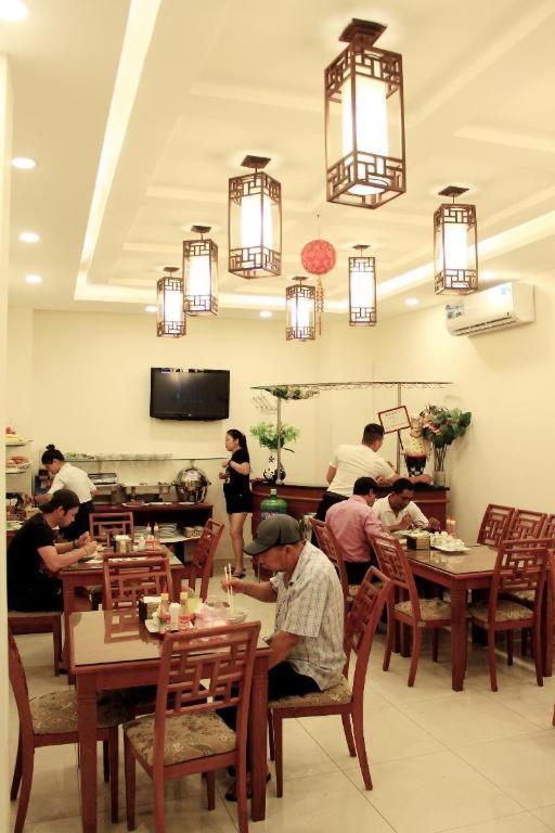 Khách sạn Hồng Hạc TP. Hồ Chí Minh