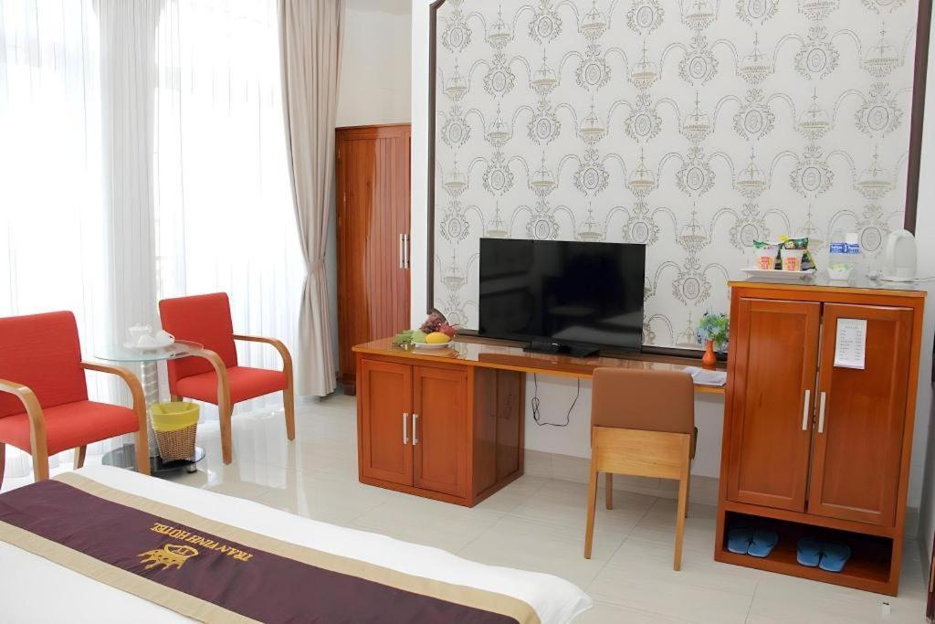 Trần Vinh 3*
