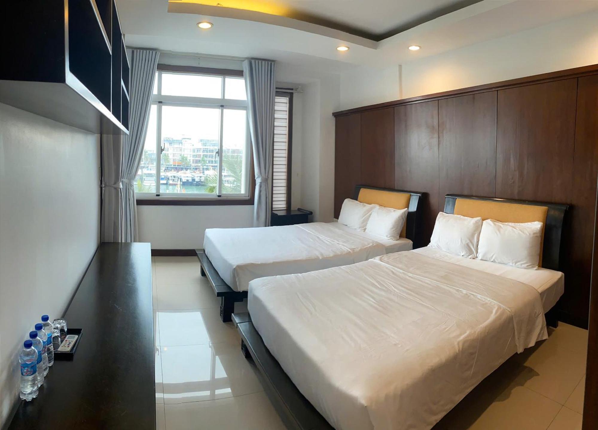 Sochu House- Tuan Chau & Coffee * Ha Long