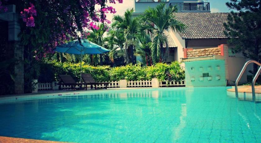 Diamond Hotel Resort 2*