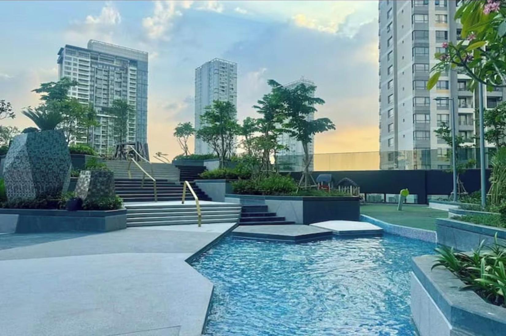 Sarene Lumiere Riverside Thao Dien Khách sạn hẻo lánh 4*