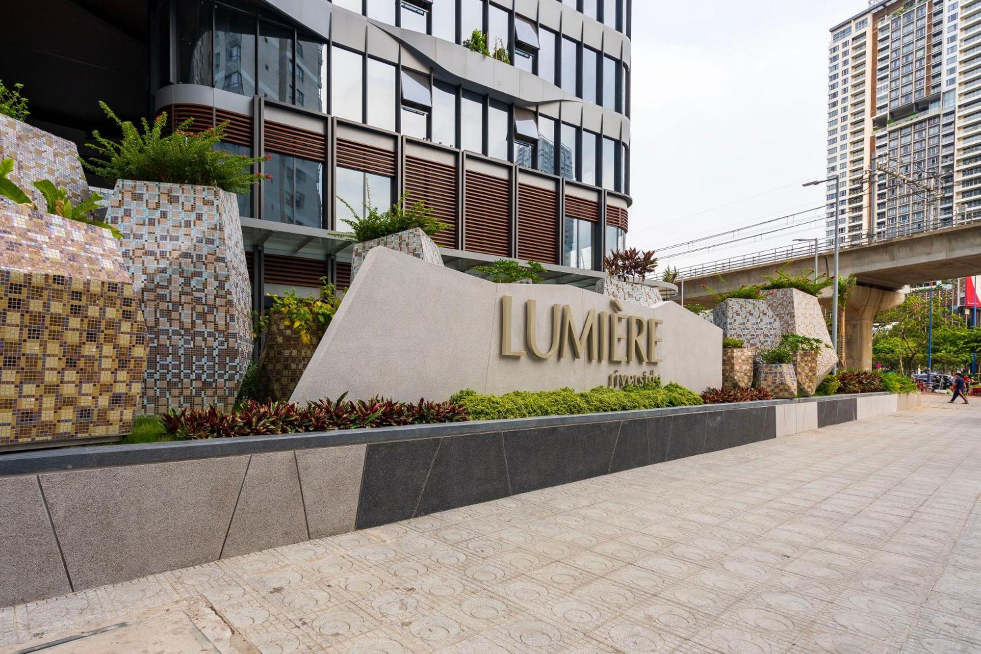 The Lumiere Riverside Oasis Hotel