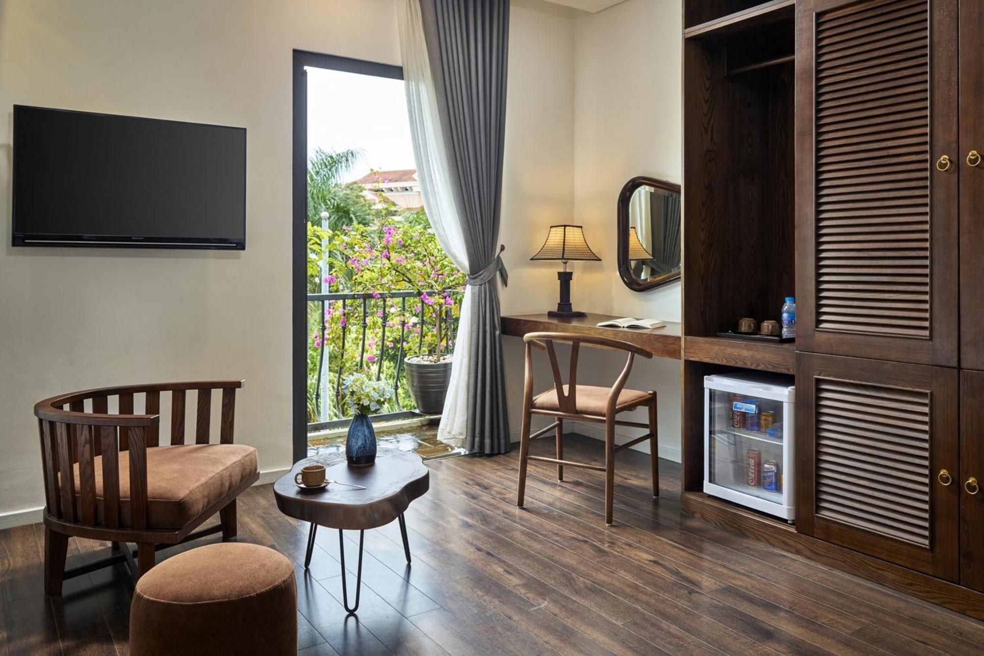 Hotel Draha In Halong - Refined Retreat - The Aussie Choice