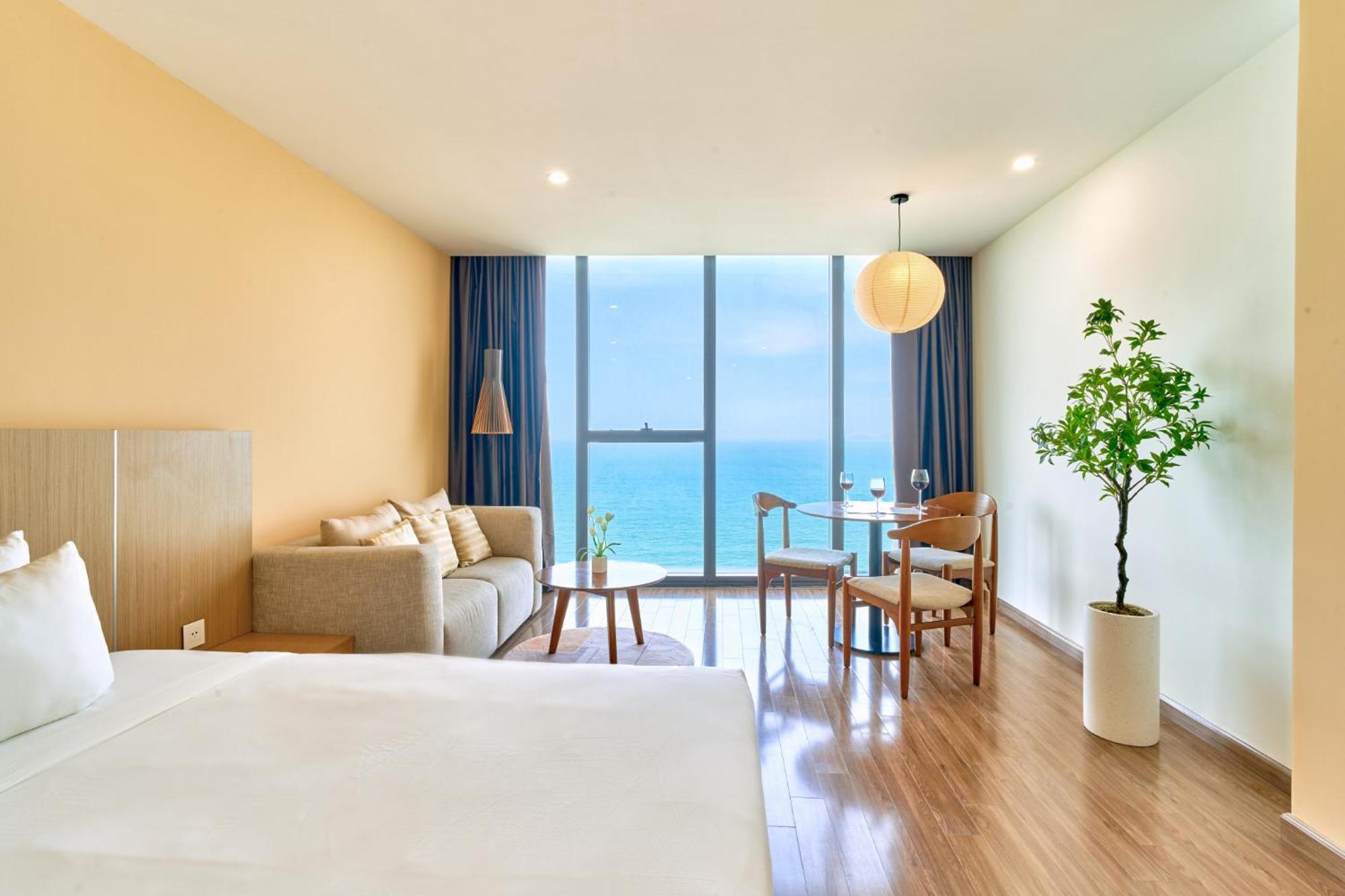 Aparthotel S Lux Starcity With Sea View
