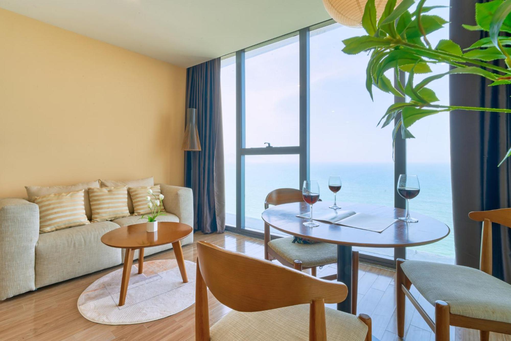 S Lux Starcity With Sea View Nha Trang