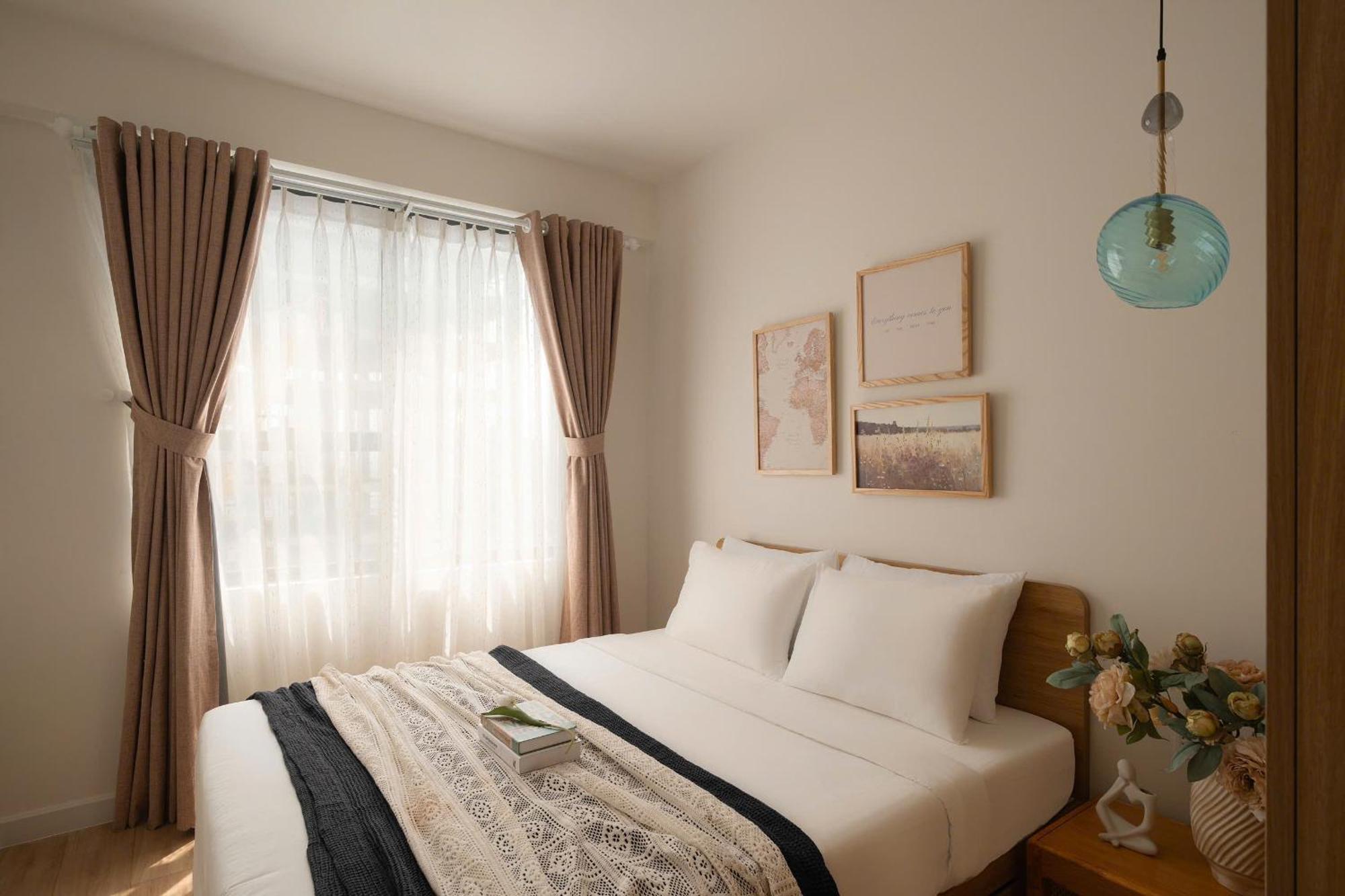 Aris Soho Balcony Suites Saigon District 1 Apartment *