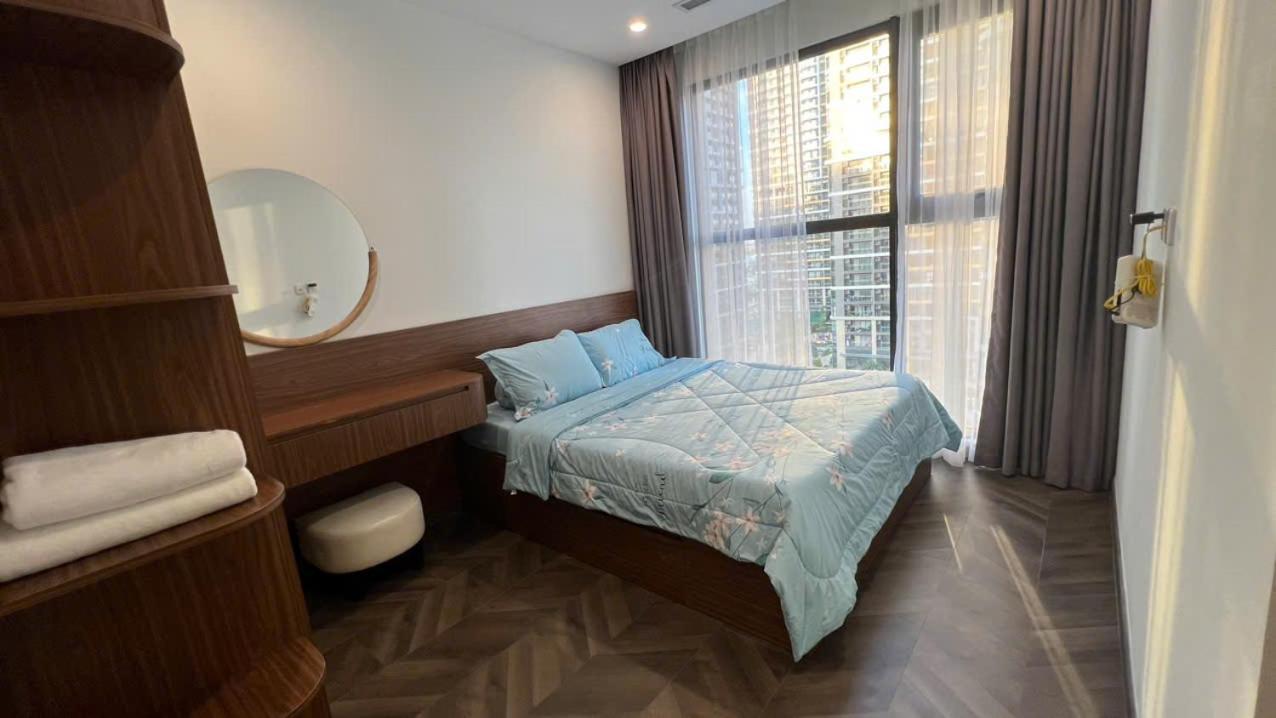 Apartment Shi House -elegant&homey Vinhomes Grand Park *