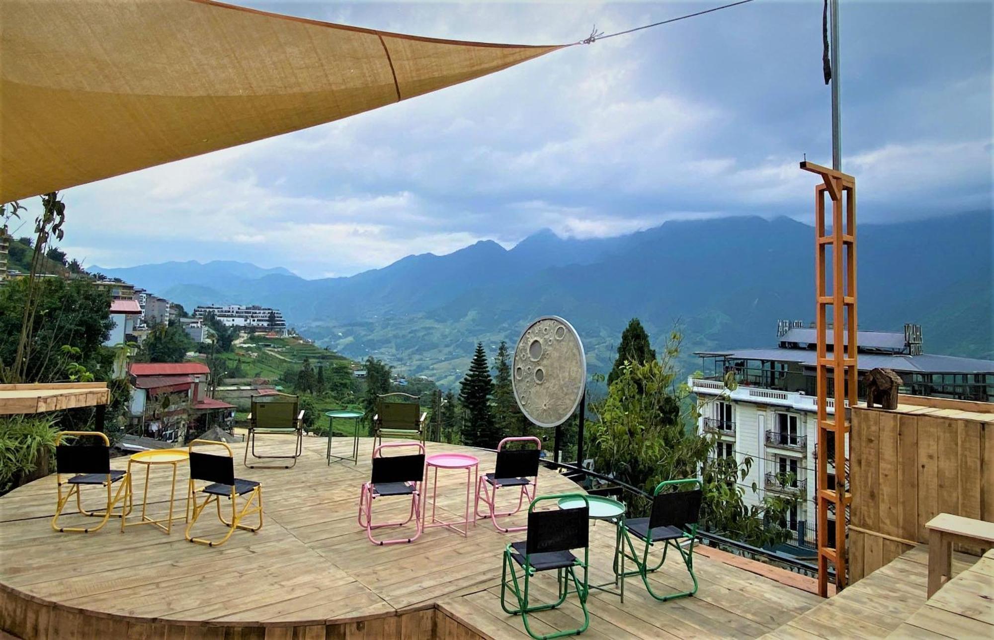 The Hill Terrace And Pub Hotel Sapa