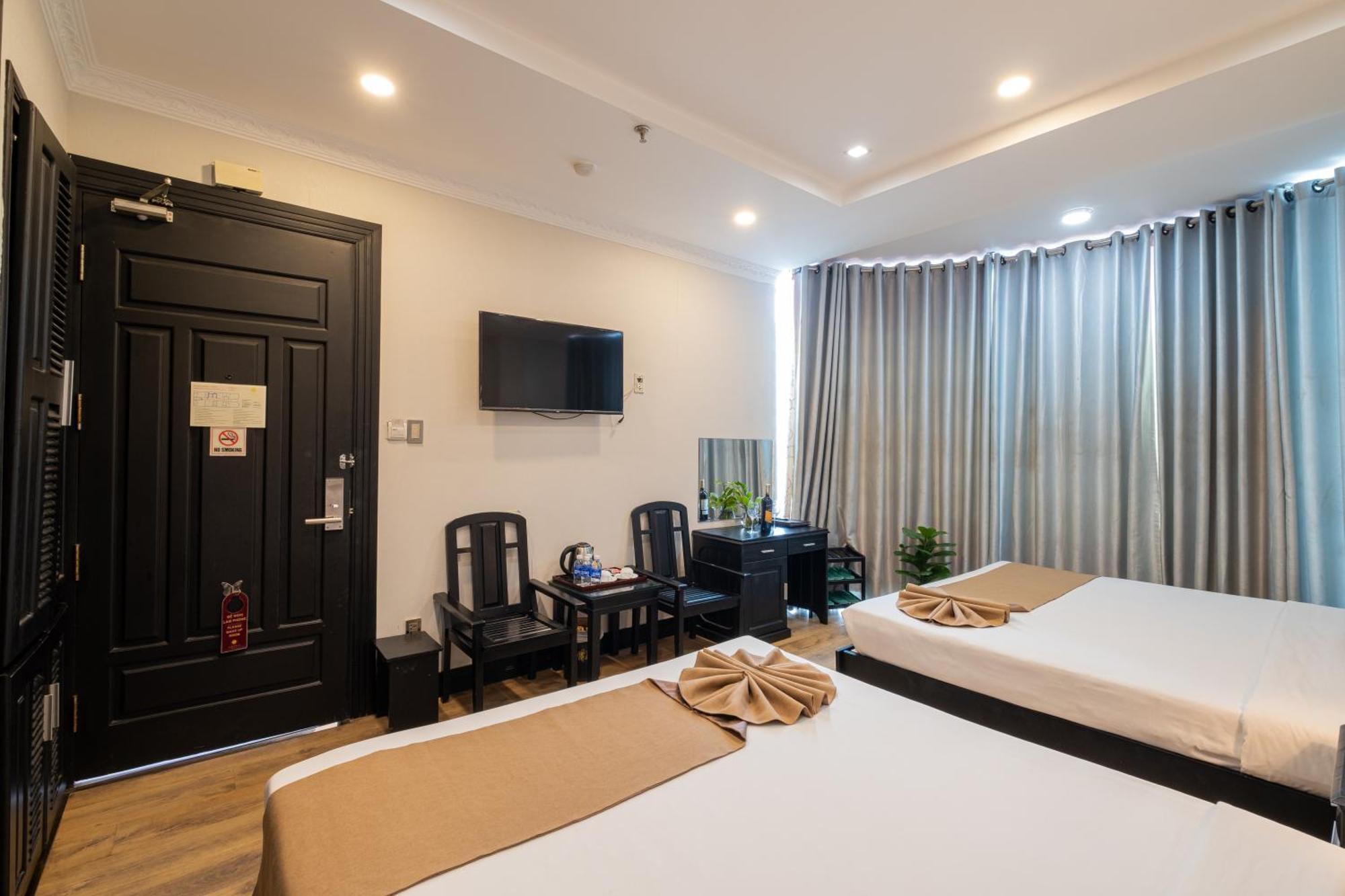 Adina 3 Star Hotel 3*