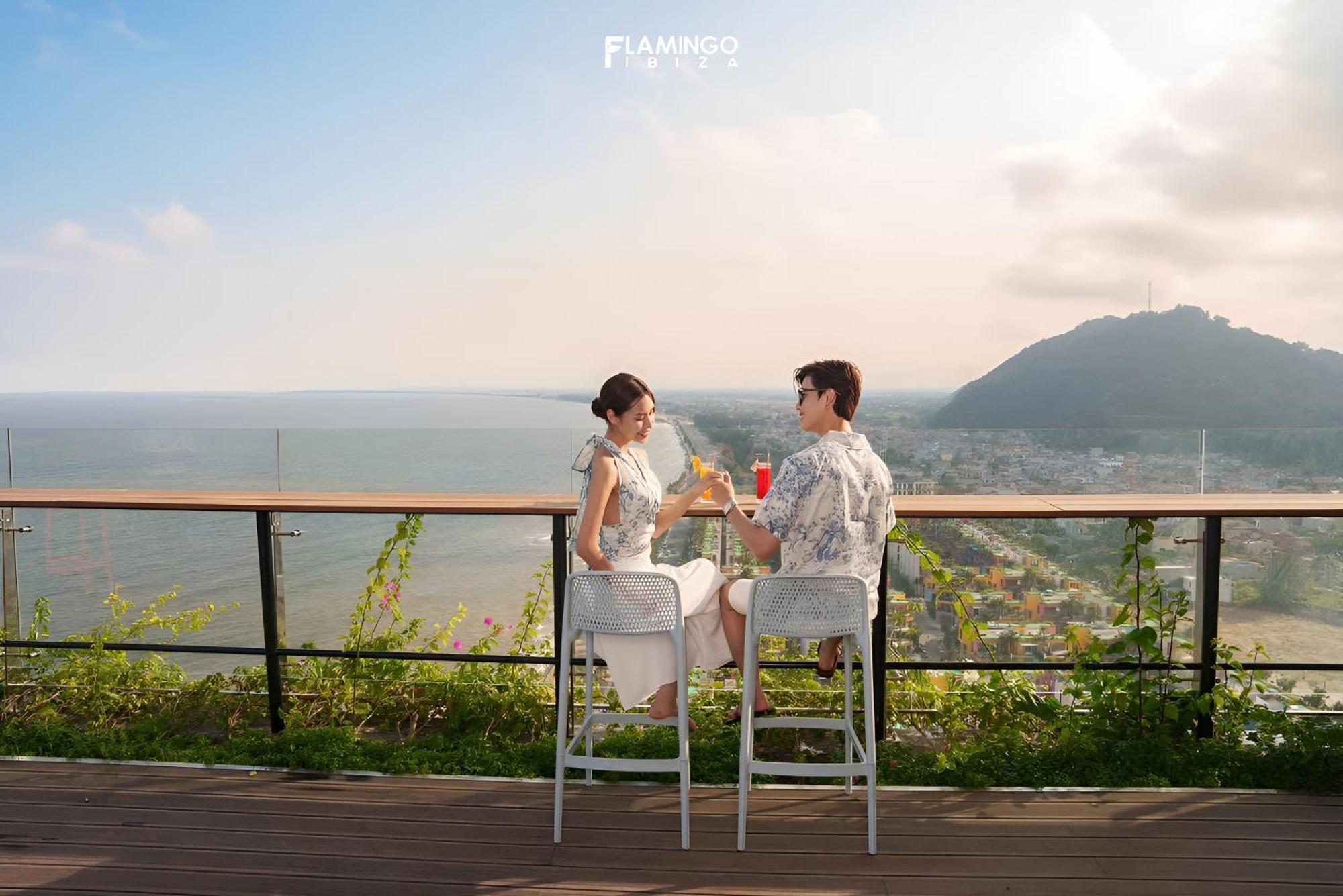 Khách sạn Flamingo Tien