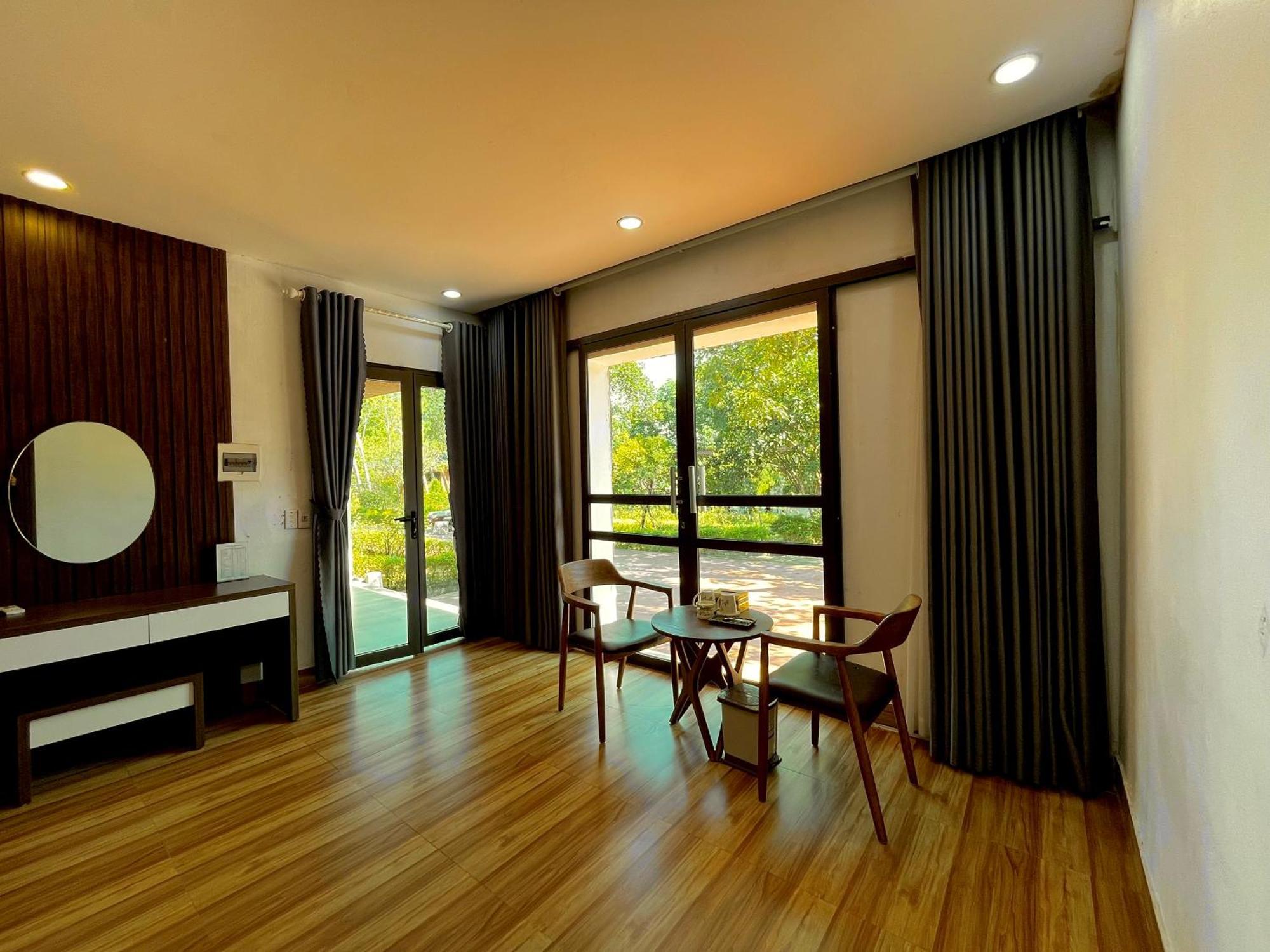 Sapphire Hill Farm stay *