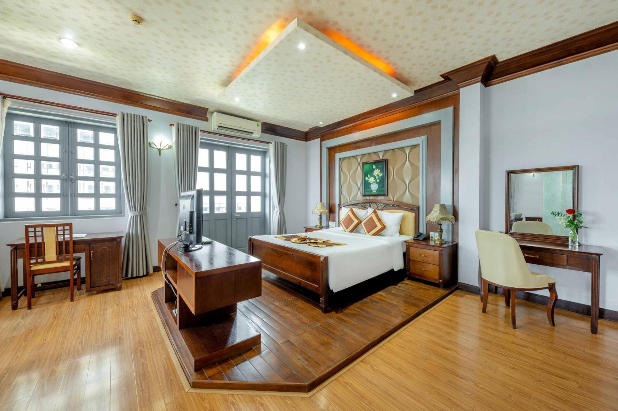 Rembrandt Hotel 3*