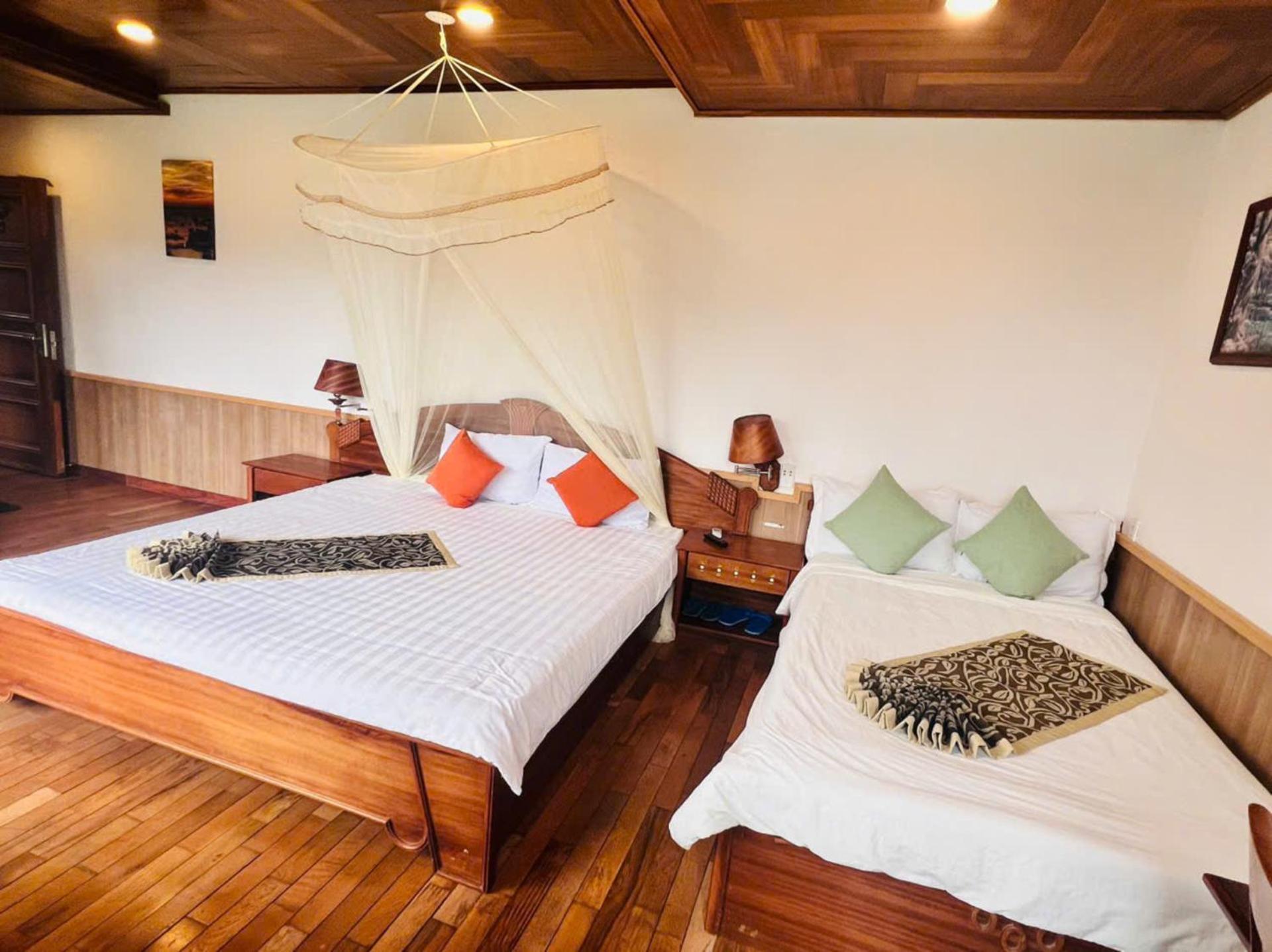 Thac Lien Khuong Hotel 2*