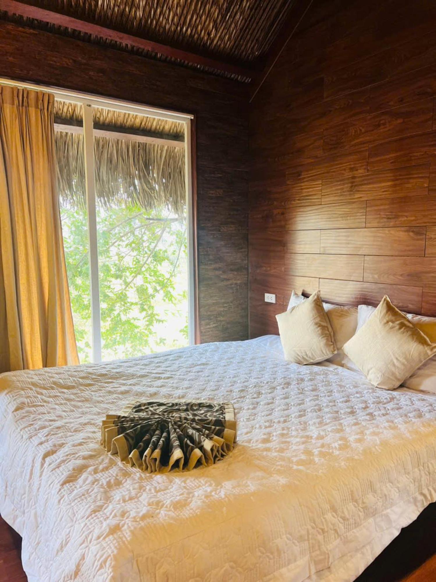 Hotel Thac Lien Khuong Duc Trong