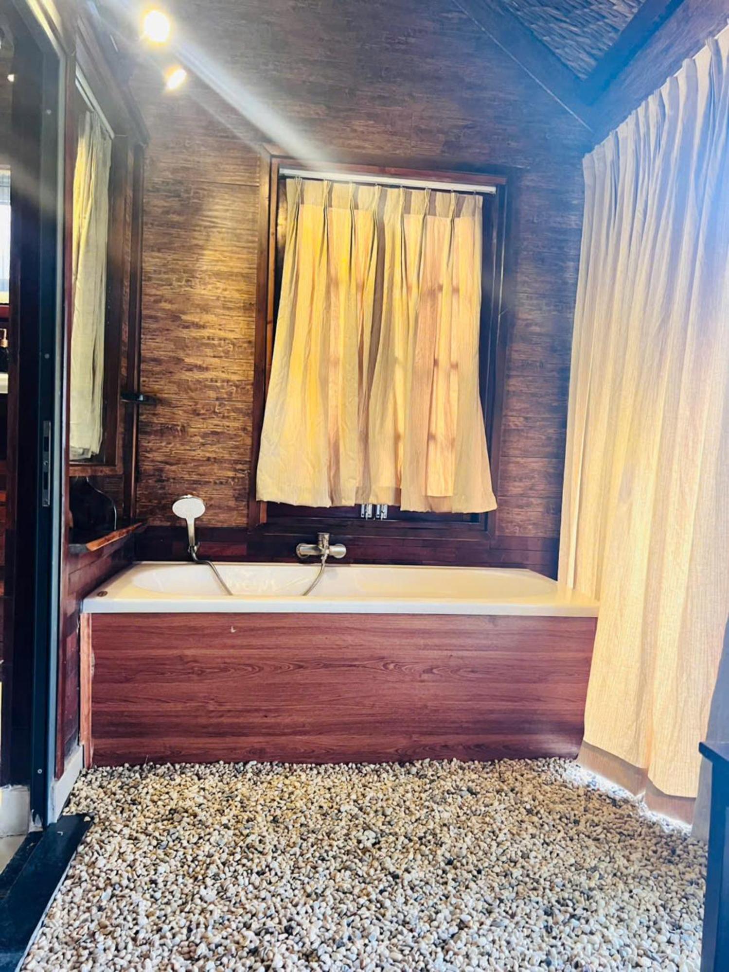 Hotel Thac Lien Khuong 2*