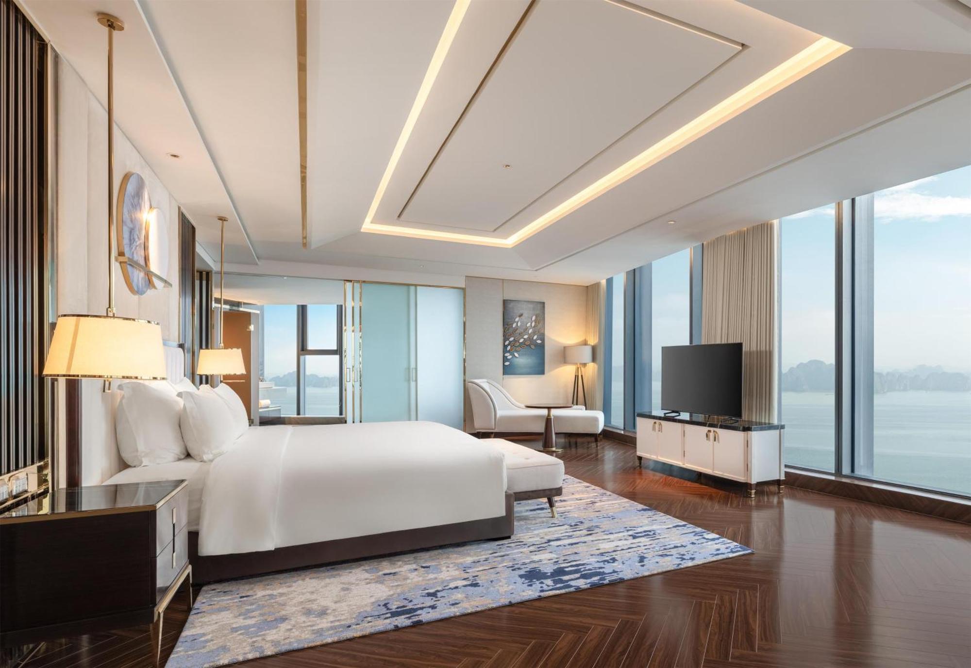 Radisson Blu Bay Hotel