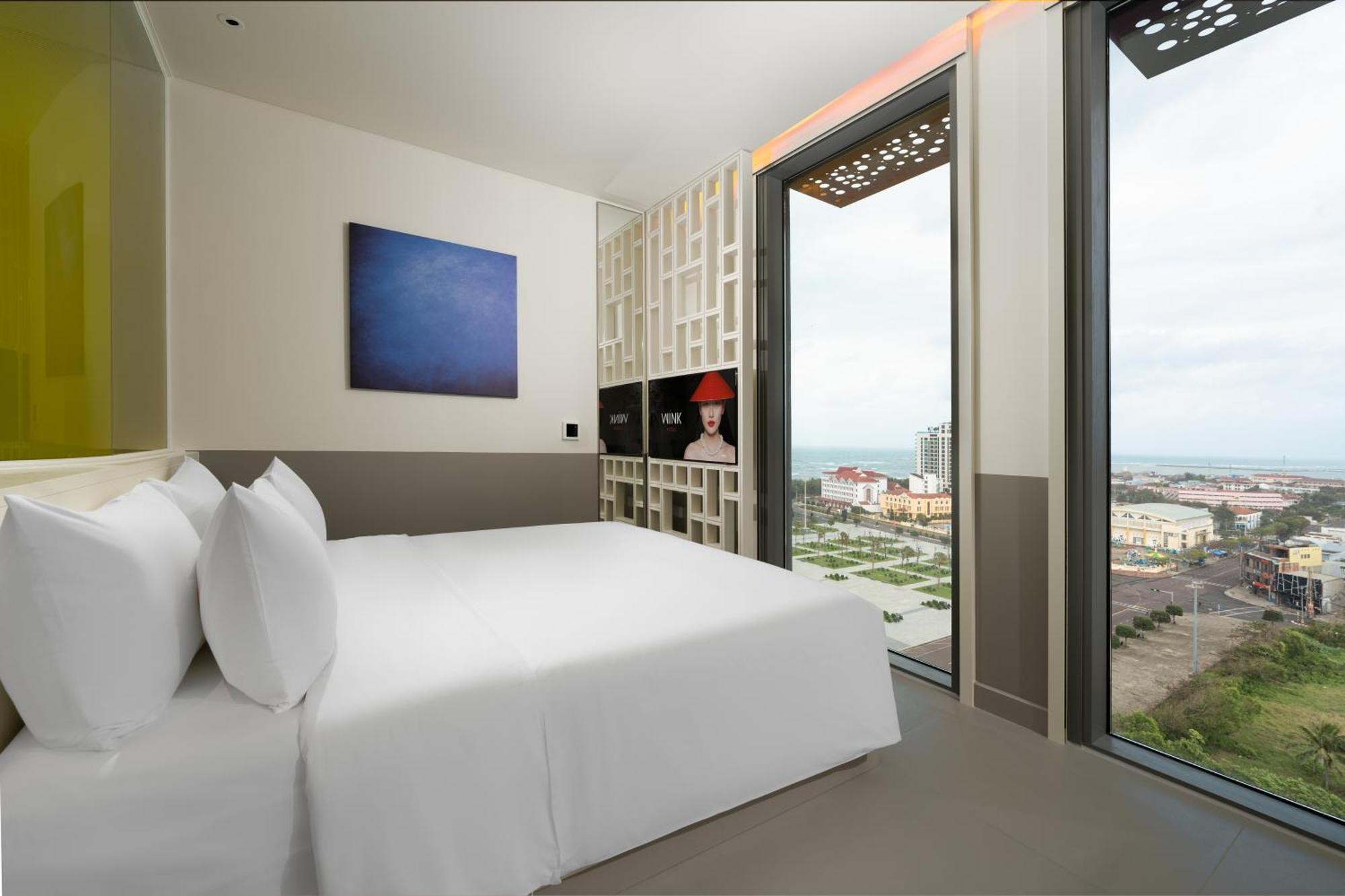 Hotel Wink - 24hrs & Rooftop Pool Bar Tuy Hoa