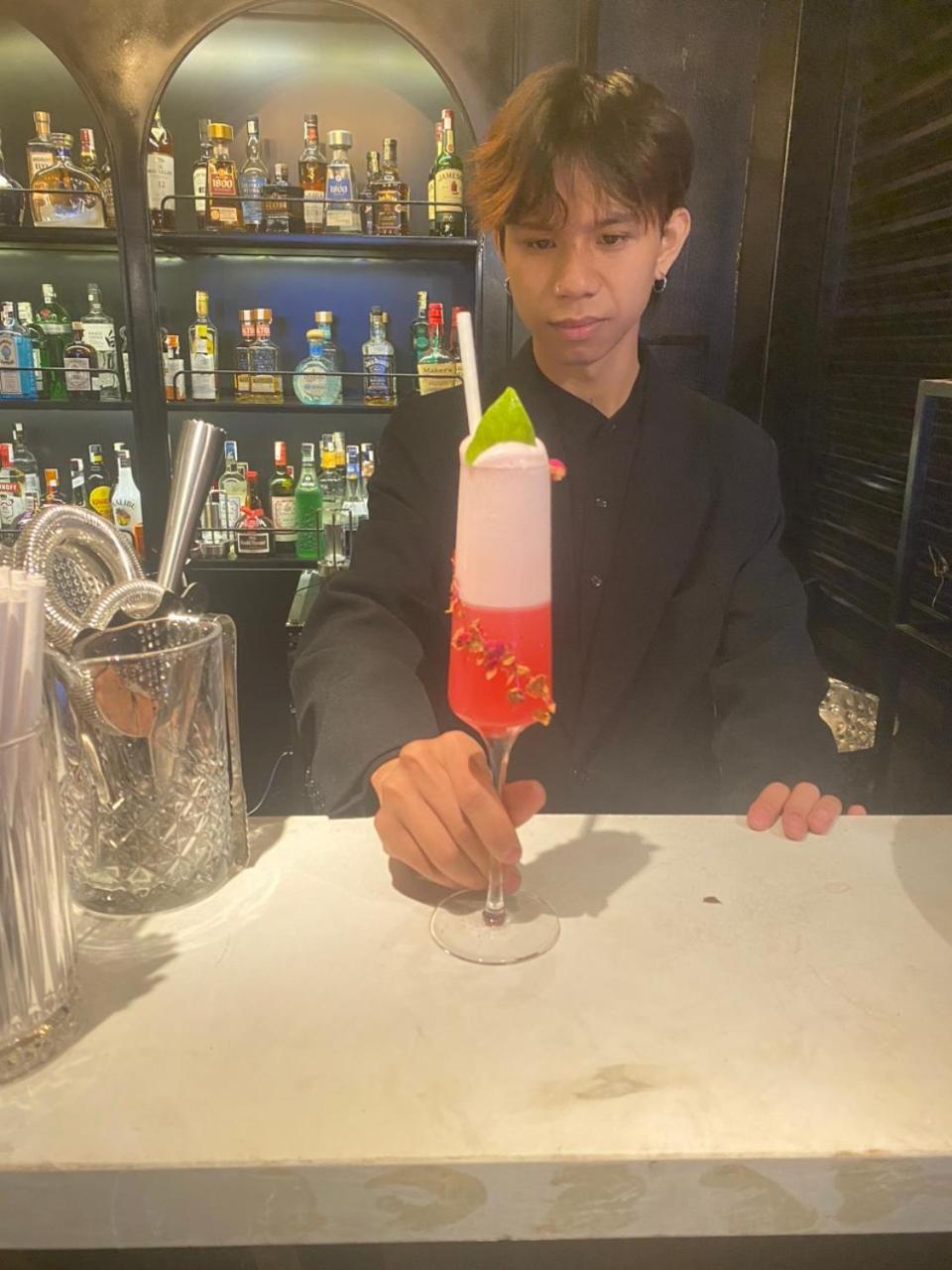 Le Petit & Rooftop Bar 5* Hanoi