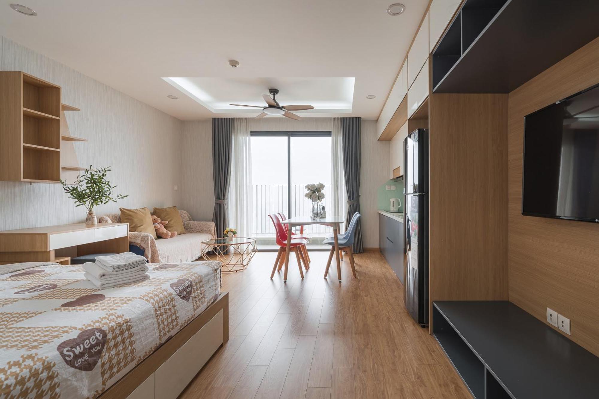 Hela Housing Vinhomes D'capitale - Tran Duy Hung Street Aparthotel
