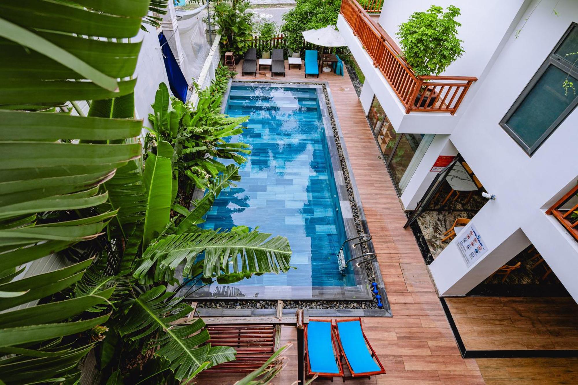 Palm Riverside Boutique Hotel