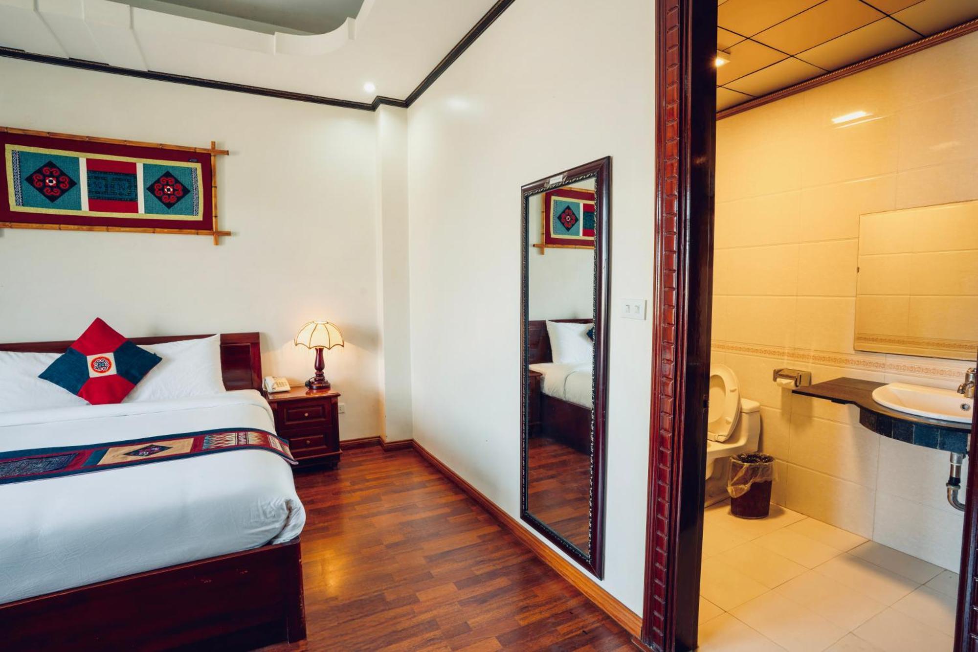 Arengo & Travel Hotel 3*