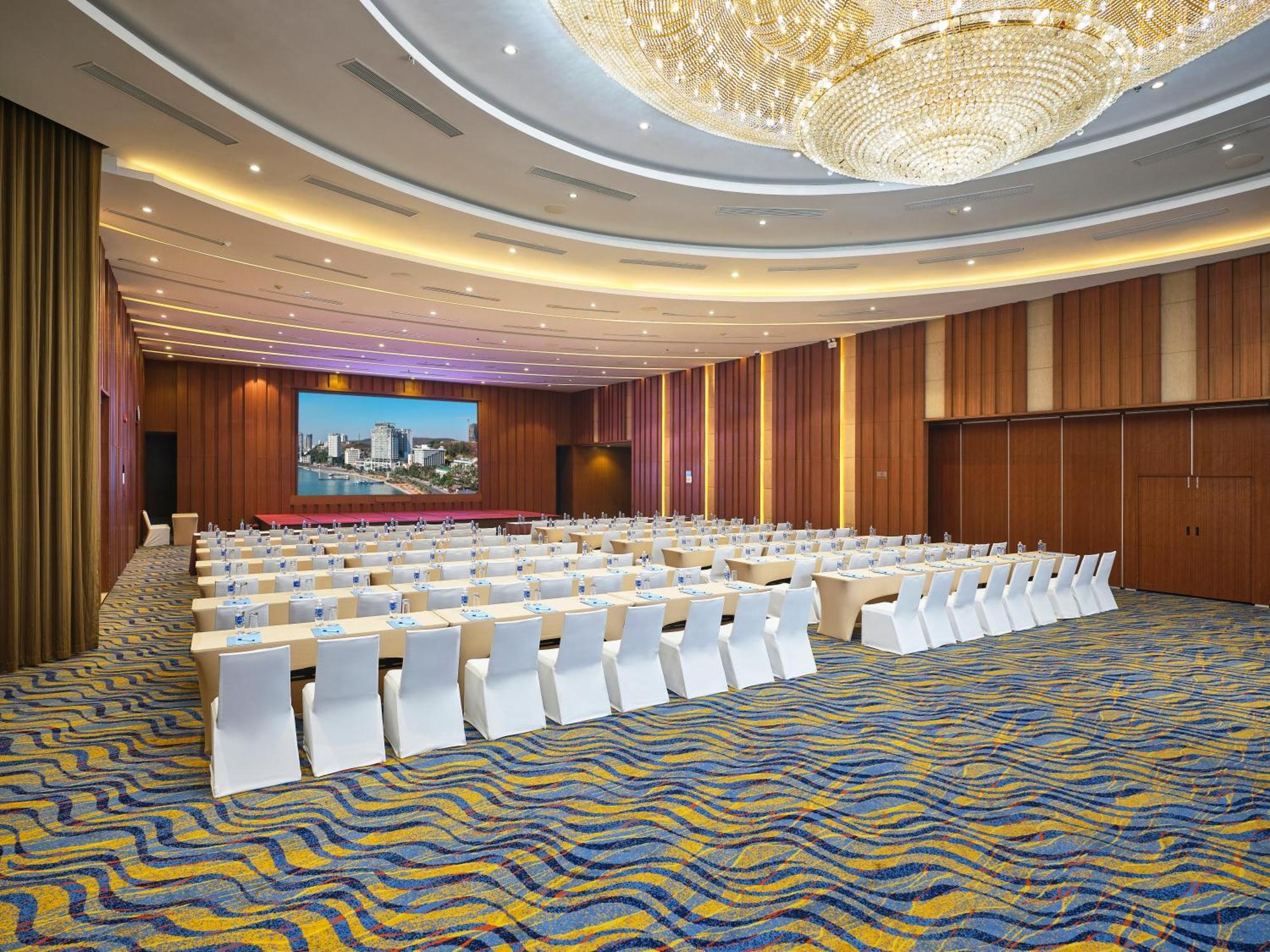 Wyndham Legend Halong Ha Long